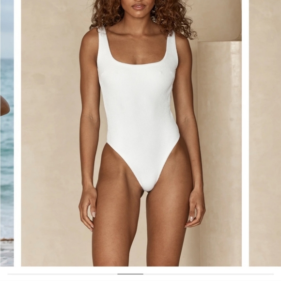 Monday one piece swimsuit - Picture 3 of 7